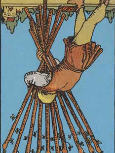 Tarot karta Desetica palice — obrnjeno